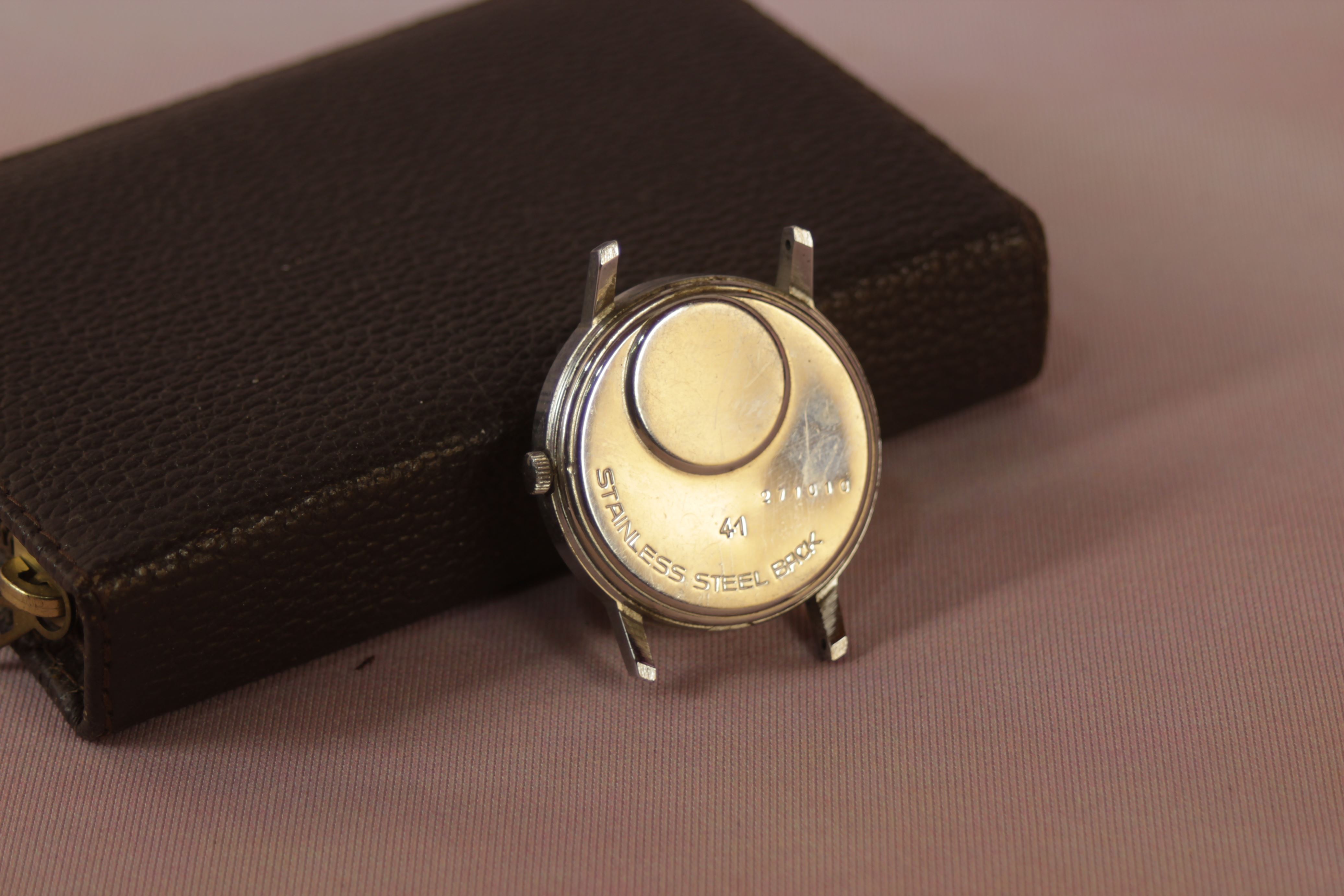 Uhrengehäuse ruhla – Onlineshop – Allerhand aus zweiter Hand