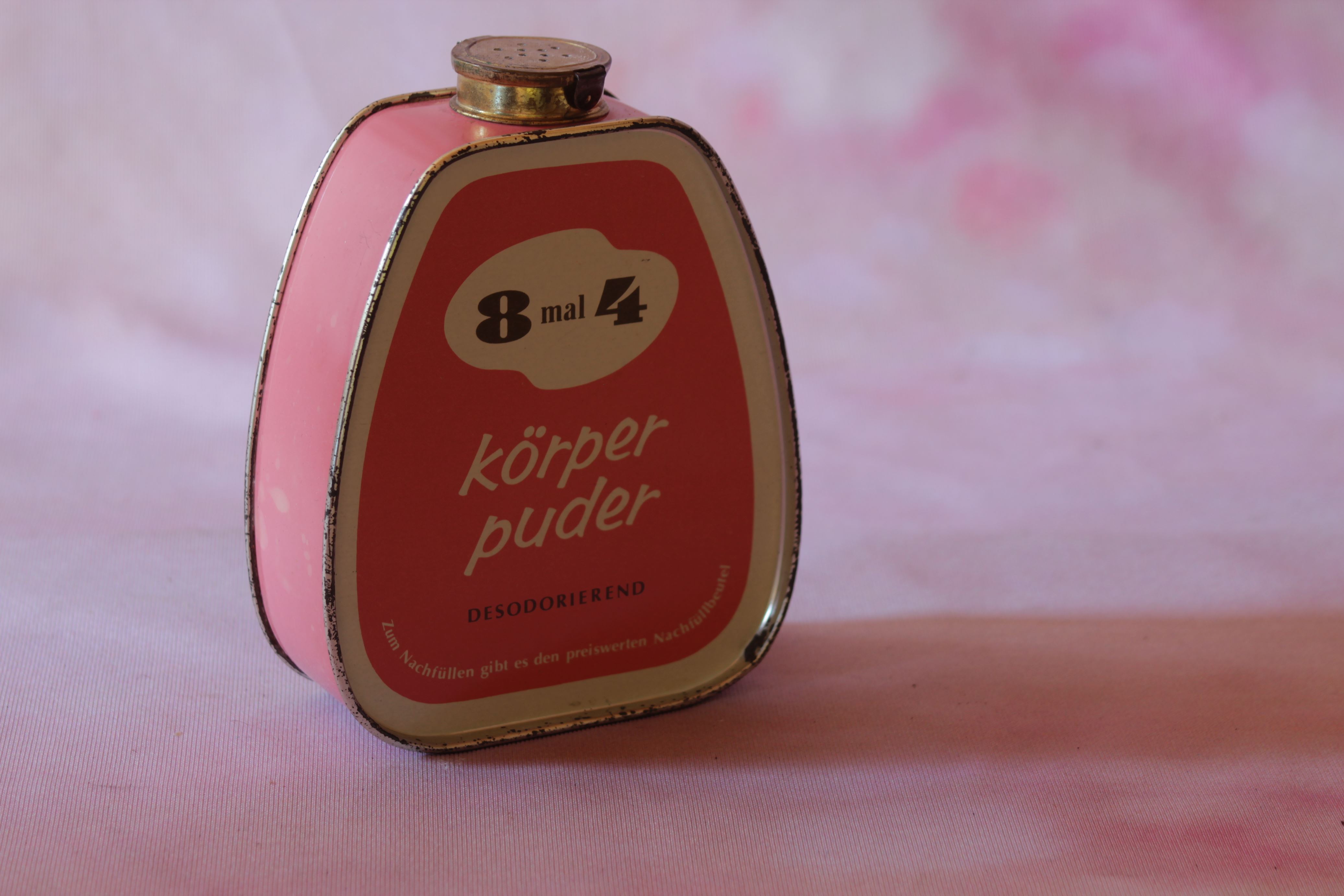 8 Mal 4 Korperpuder Puderdose Onlineshop Allerhand Aus Zweiter Hand